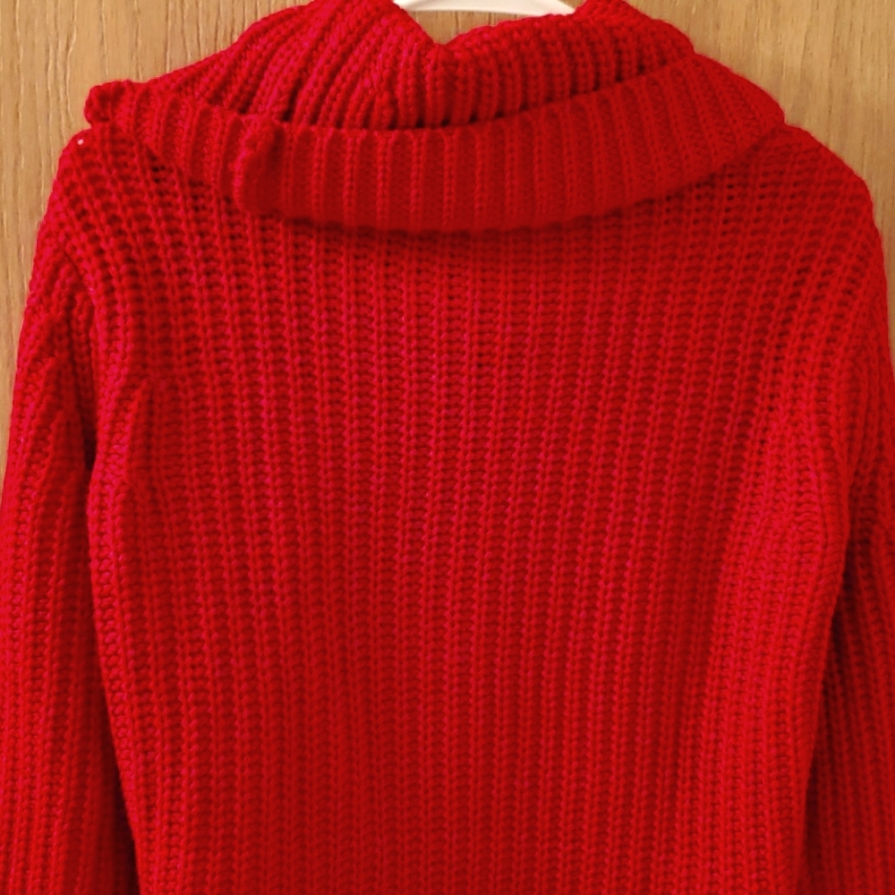 🎉Host Pick!❣BB DAKOTA LOVE ACTUALLY SWEATER - Picture 5 of 9